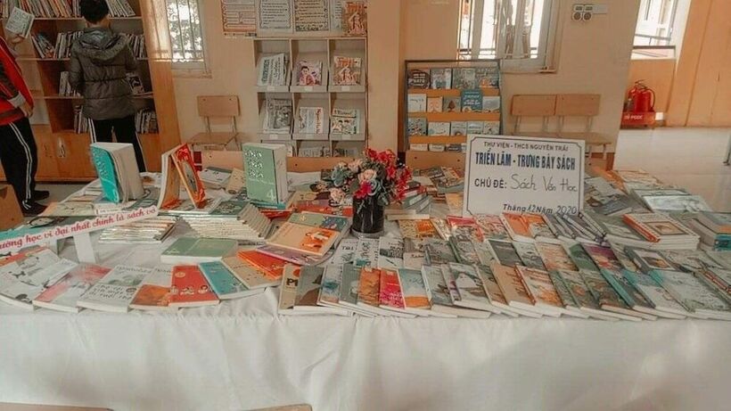 Trường THCS Nguyễn Trãi tổ chức triển lãm - trưng bày sách
