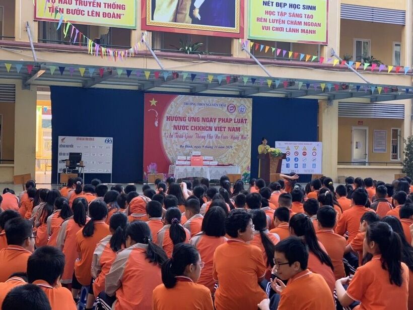 TRƯỜNG THCS NGUYỄN TRÃI HƯỞNG ỨNG NGÀY PHÁP LUẬT NƯỚC CHXH CHỦ NGHĨA VIỆT NAM