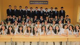 Những “người mẹ thứ hai” của các con học sinh lớp 9 trường THCS Nguyễn Trãi (Quận Ba Đình)