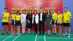 Niềm vui của các thầy cô trường THCS Nguyễn Trãi tham dự Giải Cầu lông CBGVNV ngành GD quận Ba Đình năm học 2020-2021