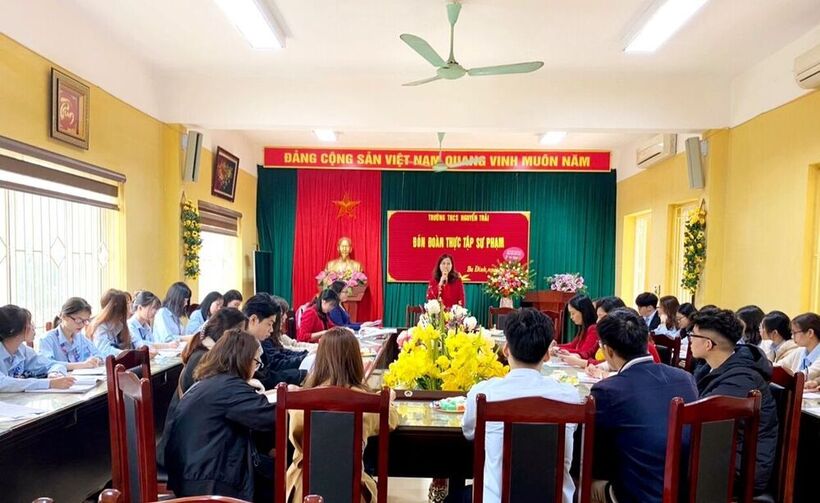 Trường THCS Nguyễn Trãi đón đoàn TTSP của trường Đại học Thủ đô