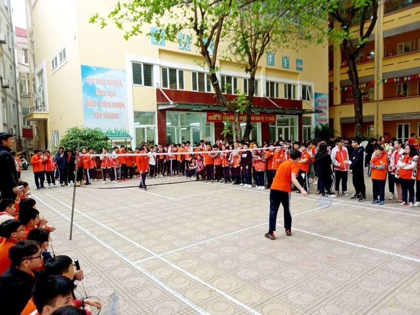 Tưng bừng Giải cầu lông học sinh trường THCS Nguyễn Trãi