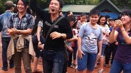 Hoạt động ngoại khóa khối 6,7 đi tham quan bảo tàng chiến thắng B52 ( 310 )