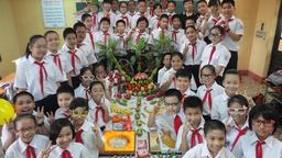 Cảm xúc của học sinh trường THCS Nguyễn Trãi  trong buổi Vui Trung thu tại lớp