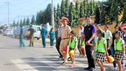 Sở GD &amp; ĐT Hà Nội phát động cuộc thi ảnh với chủ đề "Đi bộ an toàn"  trên mạng Internet cho học sinh THCS