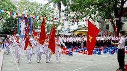MỘT VÀI NÉT VỀ TRUYỀN THỐNG LỊCH SỬ TRƯỜNG THCS NGUYỄN TRÃI