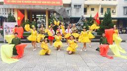 Học sinh trường THCS Nguyễn Trãi tham gia hội thi "Tuyên truyền giới thiệu sách hè 2016”