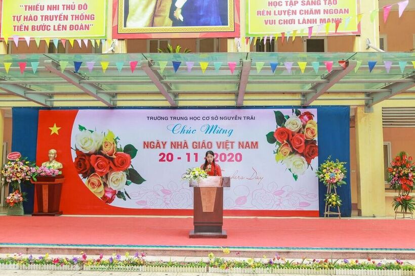 LỄ KỶ NIỆM 38 NĂM NGÀY NHÀ GIÁO VIỆT NAM TẠI TRƯỜNG THCS NGUYỄN TRÃI