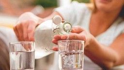 Tuổi dậy thì nên nắm rõ những nguyên tắc này để phòng ngừa mụn trứng cá hiệu quả