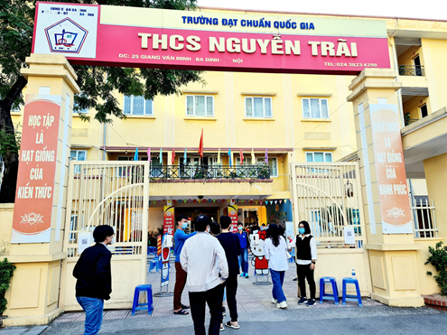 THCS Nguyễn Trãi thực hiện tiêm phòng mũi 1 vaccine phòng Covid -19 cho học sinh lớp 9