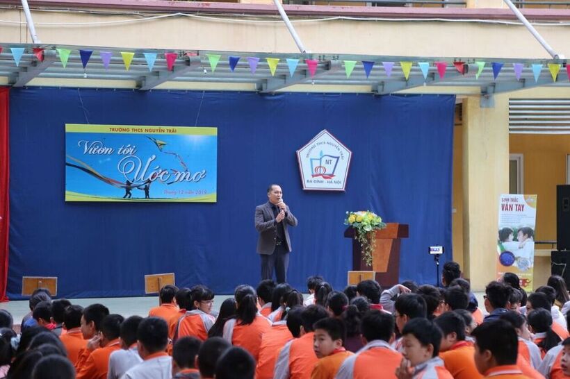 NGOẠI KHÓA KĨ NĂNG SỐNG TRƯỜNG THCS NGUYỄN TRÃI