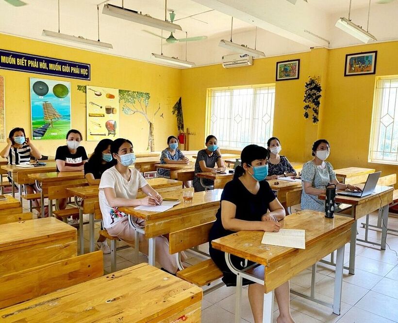 Giáo viên Trường THCS Nguyễn Trãi tích cực tham gia tập huấn Sách giáo khoa mới