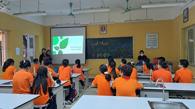 Buổi sinh hoạt thú vị của Câu lạc bộ Sao Xanh trường THCS Nguyễn Trãi