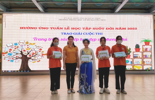 Cuộc thi “Trang trí tủ sách lớp học đẹp và phong phú”