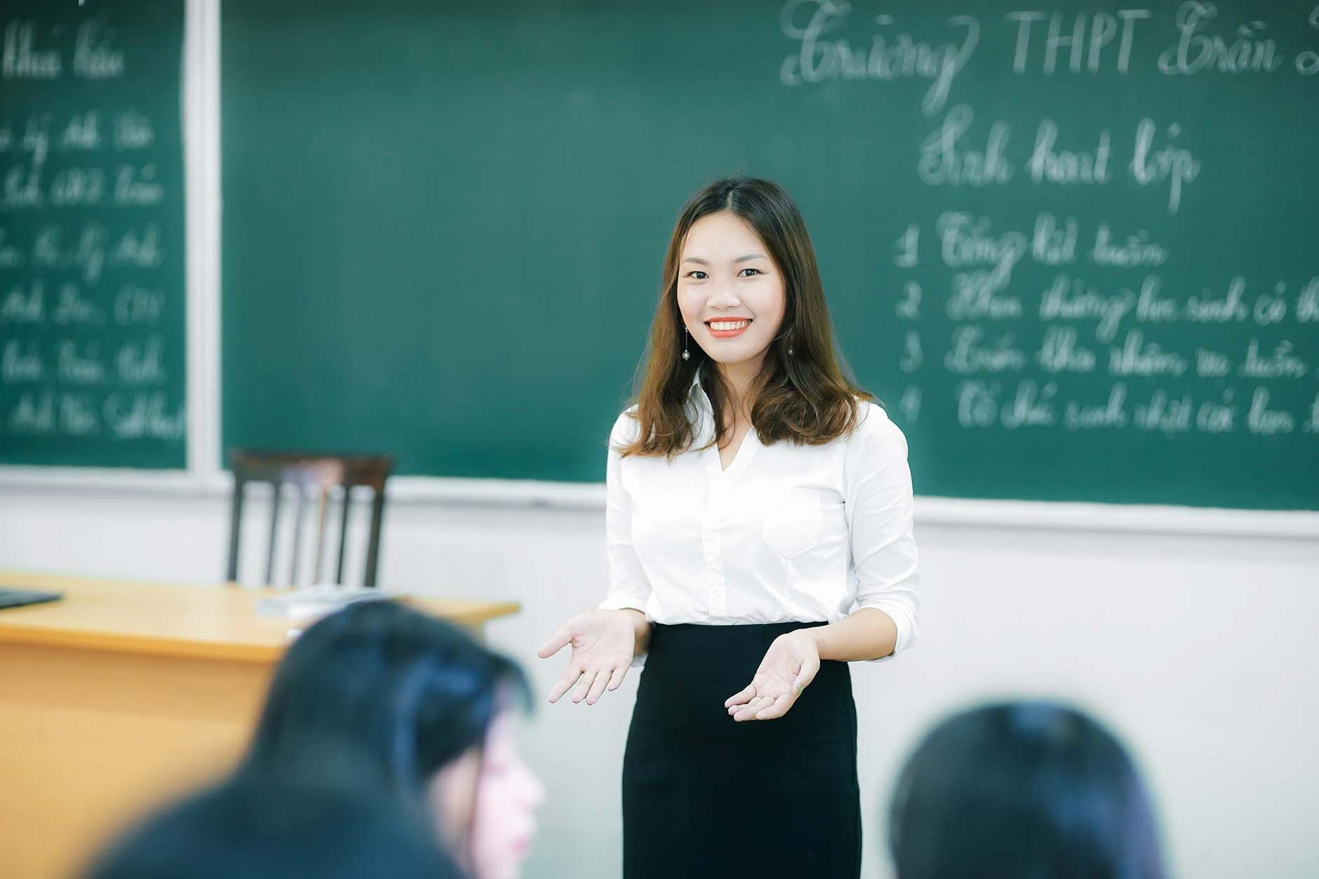 Bộ Nội vụ đã giao bổ sung 27.850 biên chế giáo viên năm 2022-2023