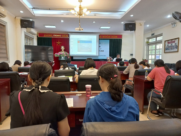 Giáo viên THCS Nguyễn Trãi tham gia tập huấn môn Ngữ Văn về PPDH, chương trình SGK mới