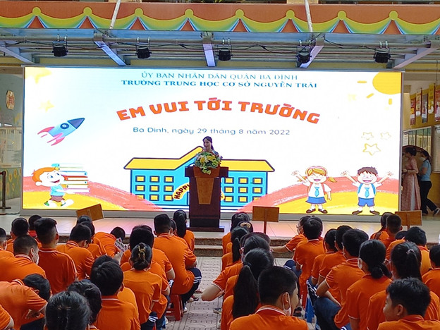 Tưng bừng tựu trường đón học sinh khối 6 năm học 2022 – 2023