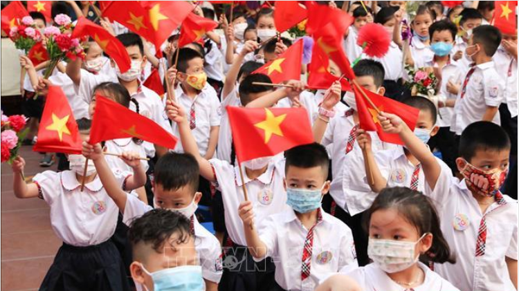 Ngăn dịch bệnh bùng phát khi học sinh tựu trường