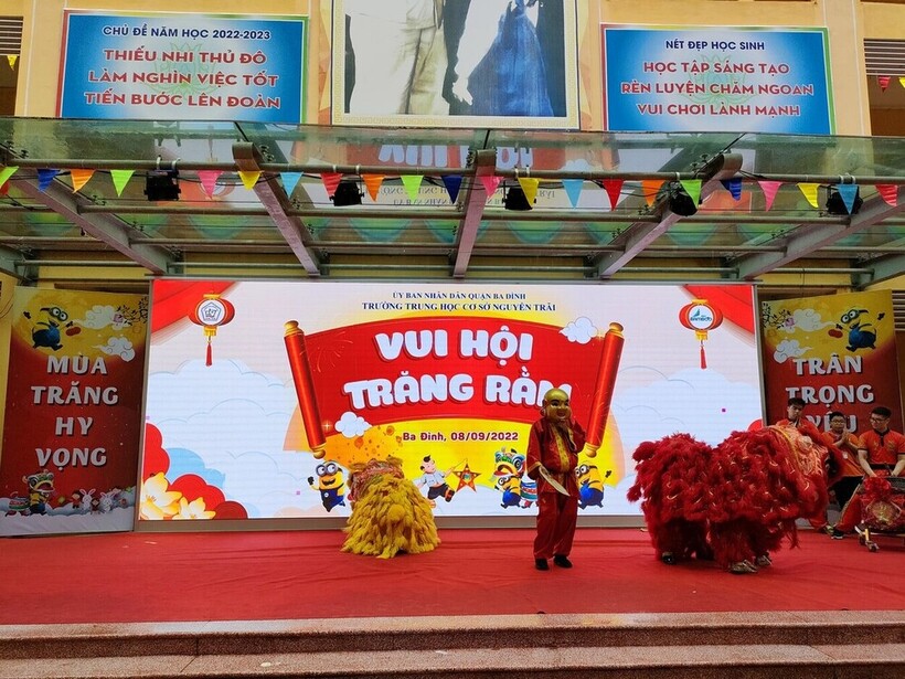 “Lễ hội Trăng rằm năm 2022" - Tết Trung thu ấm áp tại trường THCS Nguyễn Trãi