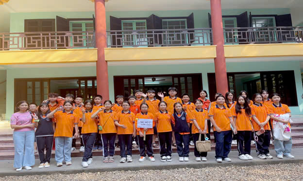 Chuyến đi trải nghiệm Đảo Ngọc Xanh của tập thể lớp 6A2 chúng em