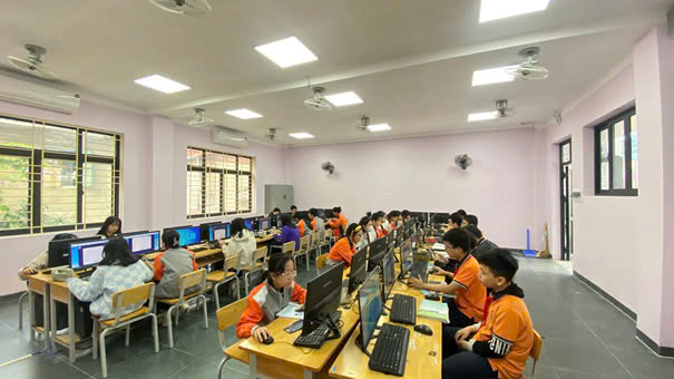 Tập thể 7A2 tham gia đấu trường toán học Vioedu