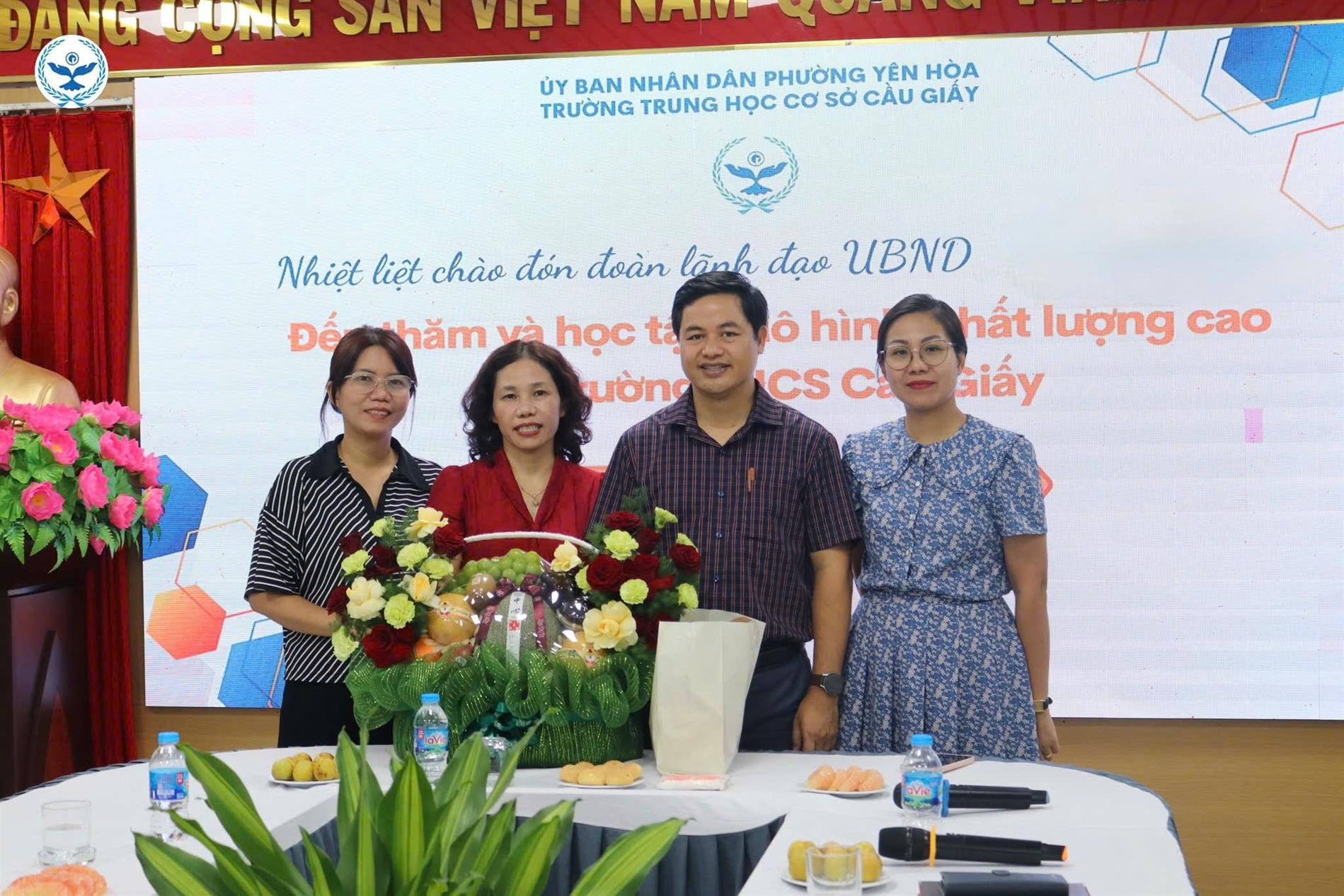 Buổi giao lưu, học hỏi kinh nghiệm với trường THCS Cầu Giấy - một chuyến đi ý nghĩa và đầy cảm hứng!