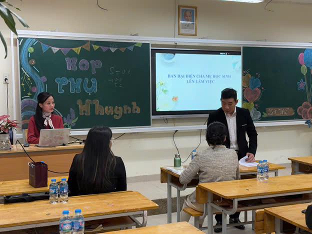 Buổi họp phụ huynh tổng kết học kỳ 1 của lớp 7A5 kết thúc tốt đẹp