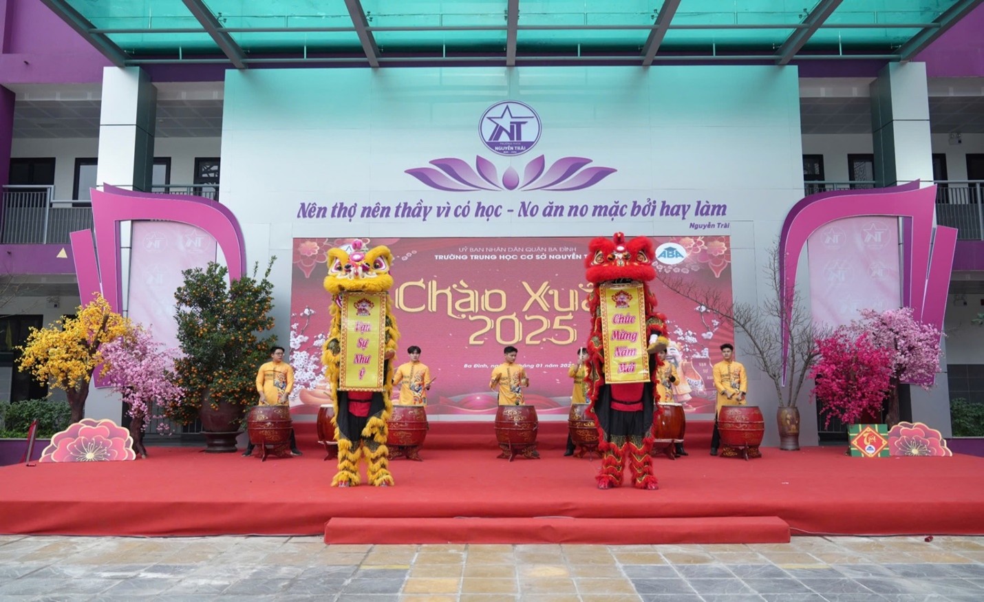 Tưng bừng Hội Xuân 2025 tại trường THCS Nguyễn Trãi - Ba Đình