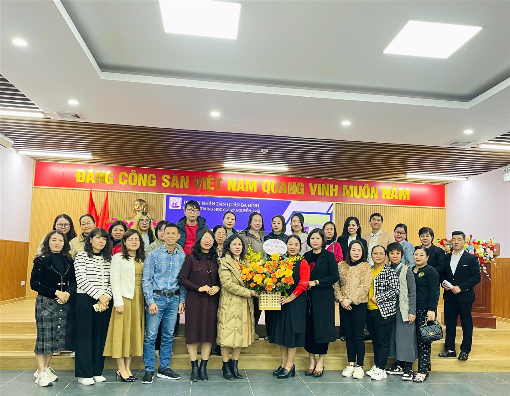 Trường THCS Nguyễn Trãi tổ chức họp Ban đại diện cha mẹ học sinh sơ kết học kì I năm học 2024 - 2025