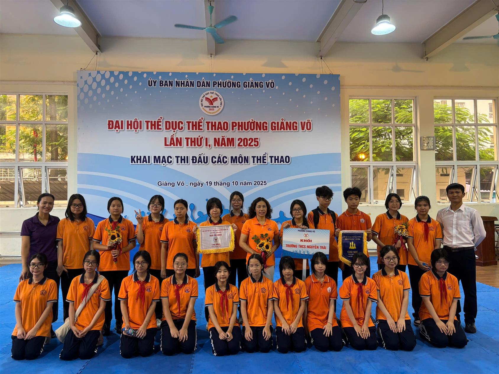 Trường THCS Nguyễn Trãi tham gia “Khai mạc thi đấu các môn thể thao - Đại hội thể dục thể thao” phường Giảng Võ lần thứ I - năm 2025