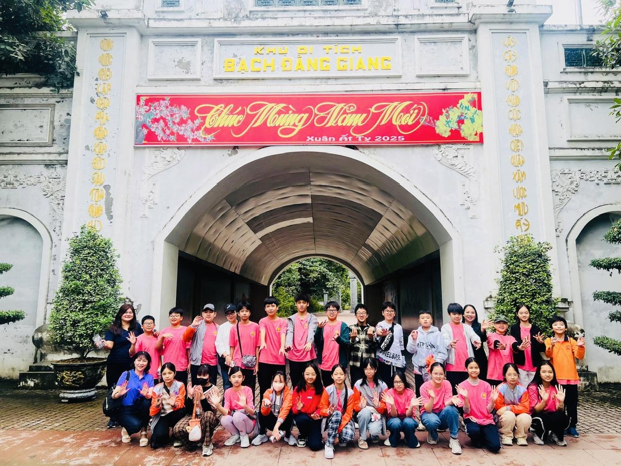 CẢM NHẬN VỀ CHUYẾN THAM QUAN TRẢI NGHIỆM CỦA LỚP 7A4 TRƯỜNG THCS NGUYỄN TRÃI - PHƯỜNG GIẢNG VÕ