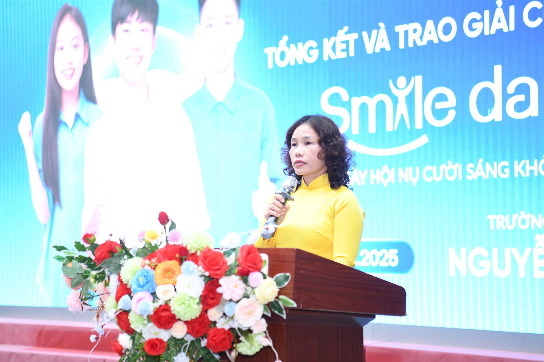 Nụ cười sáng khỏe