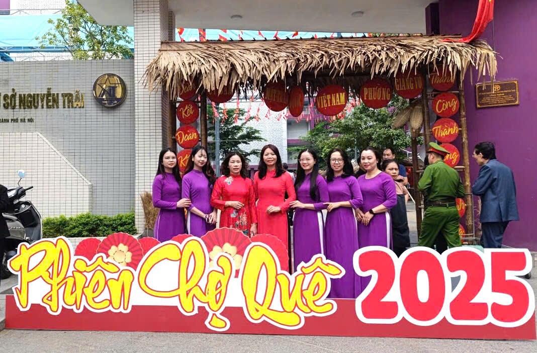 Trường THCS Nguyễn Trãi tham dự “Ngày Đại đoàn kết toàn dân tộc” năm 2025 tại phường Giảng Võ