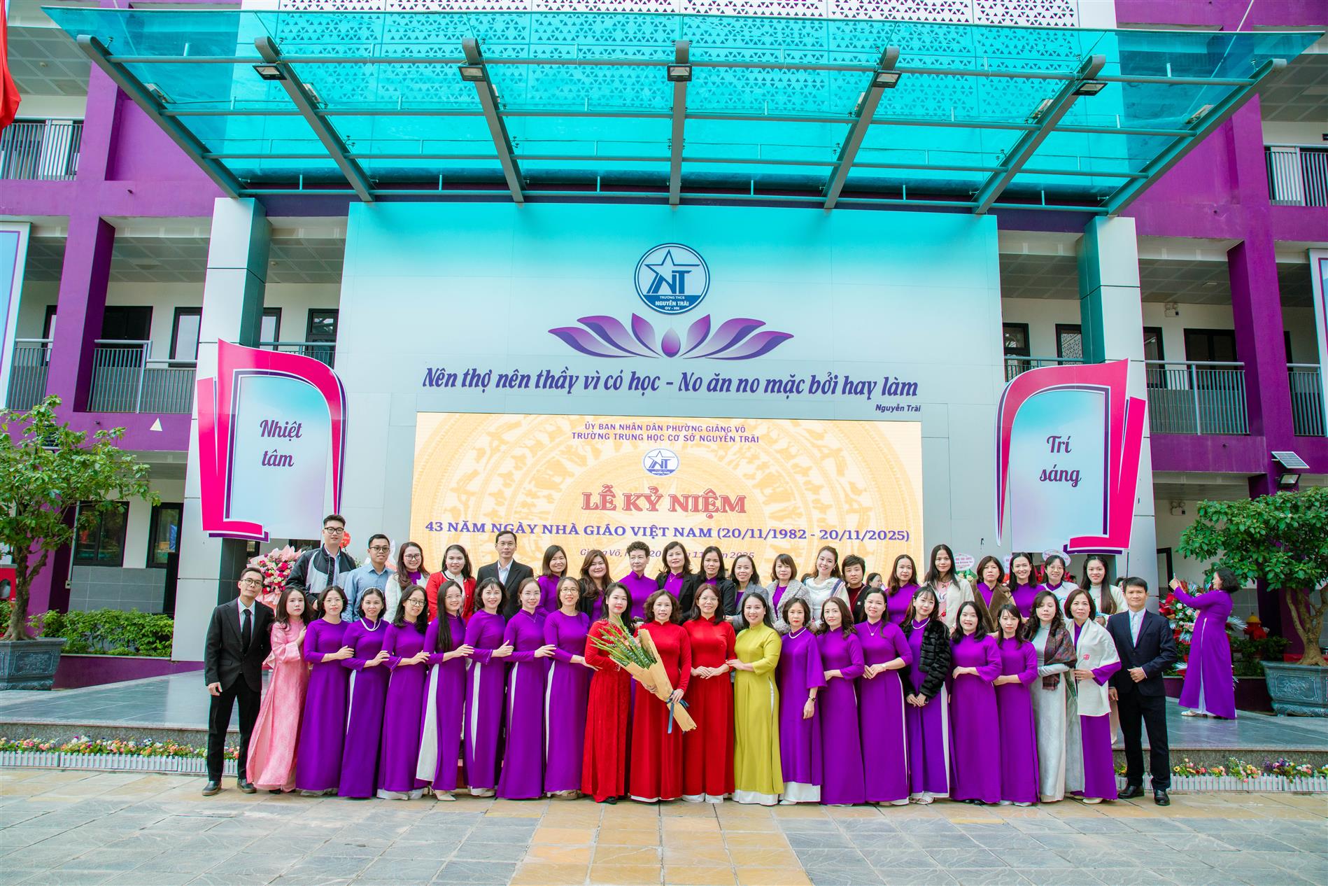 Tri ân những người lái đò thầm lặng