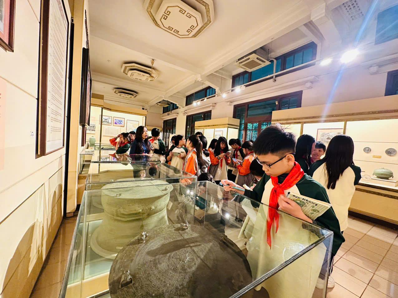 Trải nghiệm ý nghĩa của lớp 6A2 tại bảo tàng lịch sử quốc gia