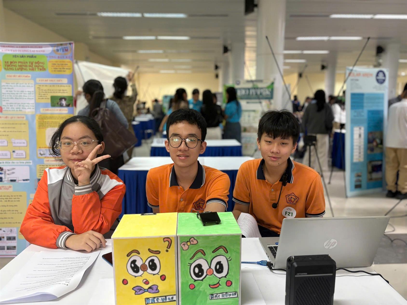 Dấu ấn Nguyễn Trãi tại vòng bán kết cuộc thi HNUE Olympic STEM 2025