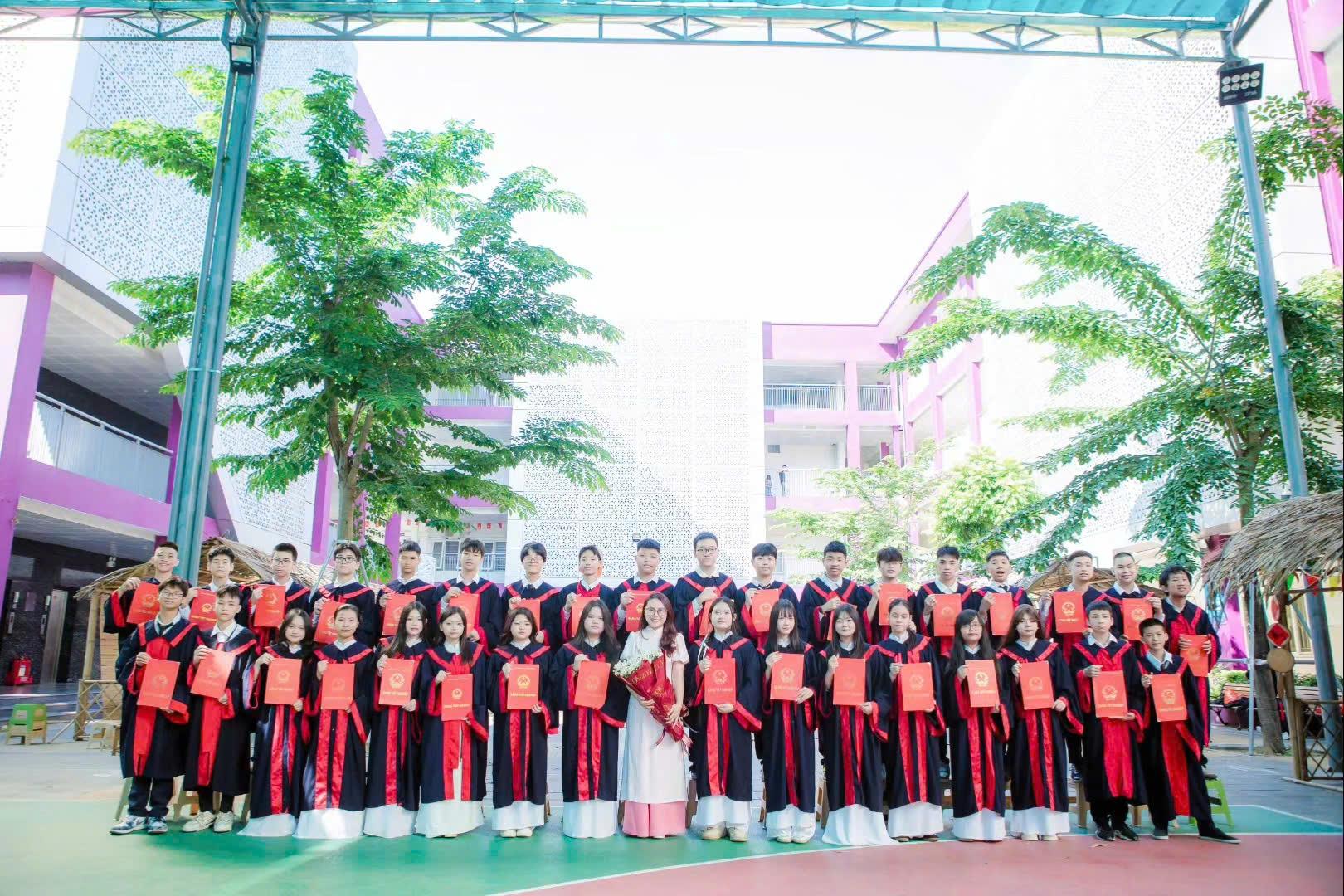 Kỷ yếu 9A3 - Lưu giữ một đoạn thanh xuân