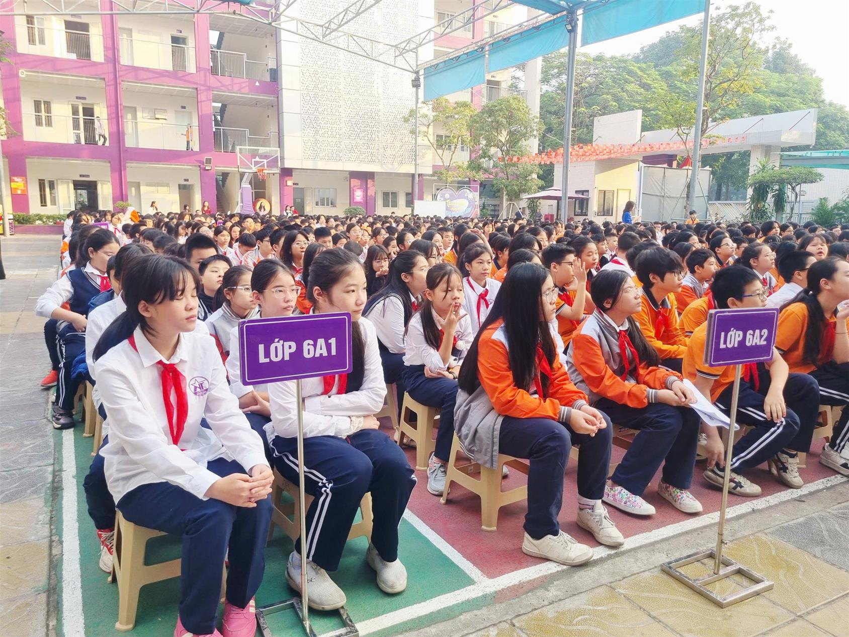 Thầy trò Trường THCS Nguyễn Trãi Kỉ niệm 81 năm ngày thành lập Quân đội nhân dân Việt Nam (22/12/1944 – 22/12/2025) Tự hào tiếp bước truyền thống anh hùng