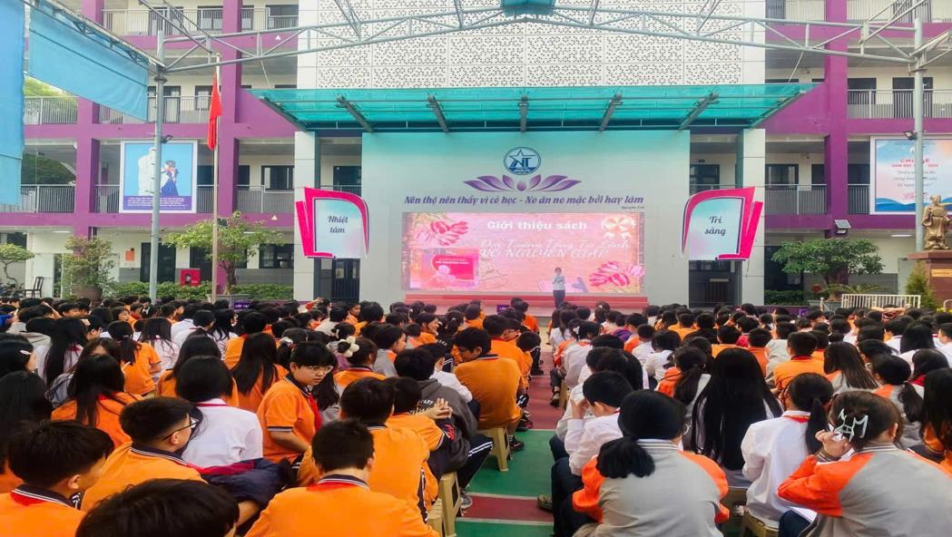 8A3 Hưởng ứng ngày thành lập Quân đội Nhân dân Việt Nam!