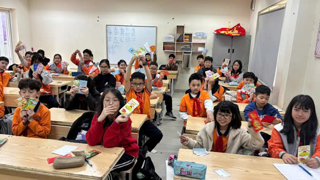 Không khí lớp học trong buổi học đầu tiên của năm mới - Lớp 6A3