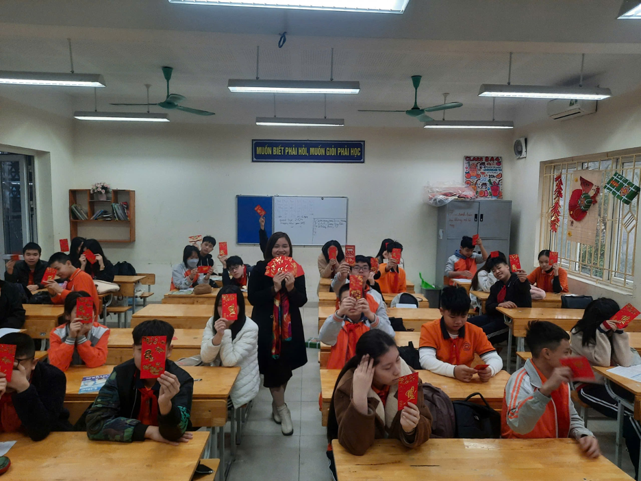 Buổi học đầu tiên của 2025 tại 8A4