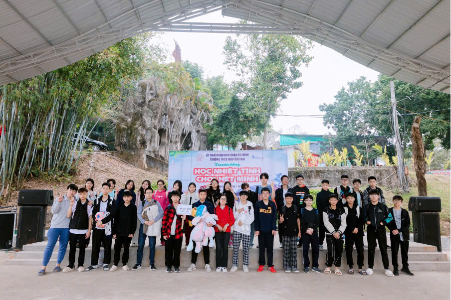 Lớp 9A4 học tập trải nghiệm tại hồ Núi Cốc - Thái Nguyên