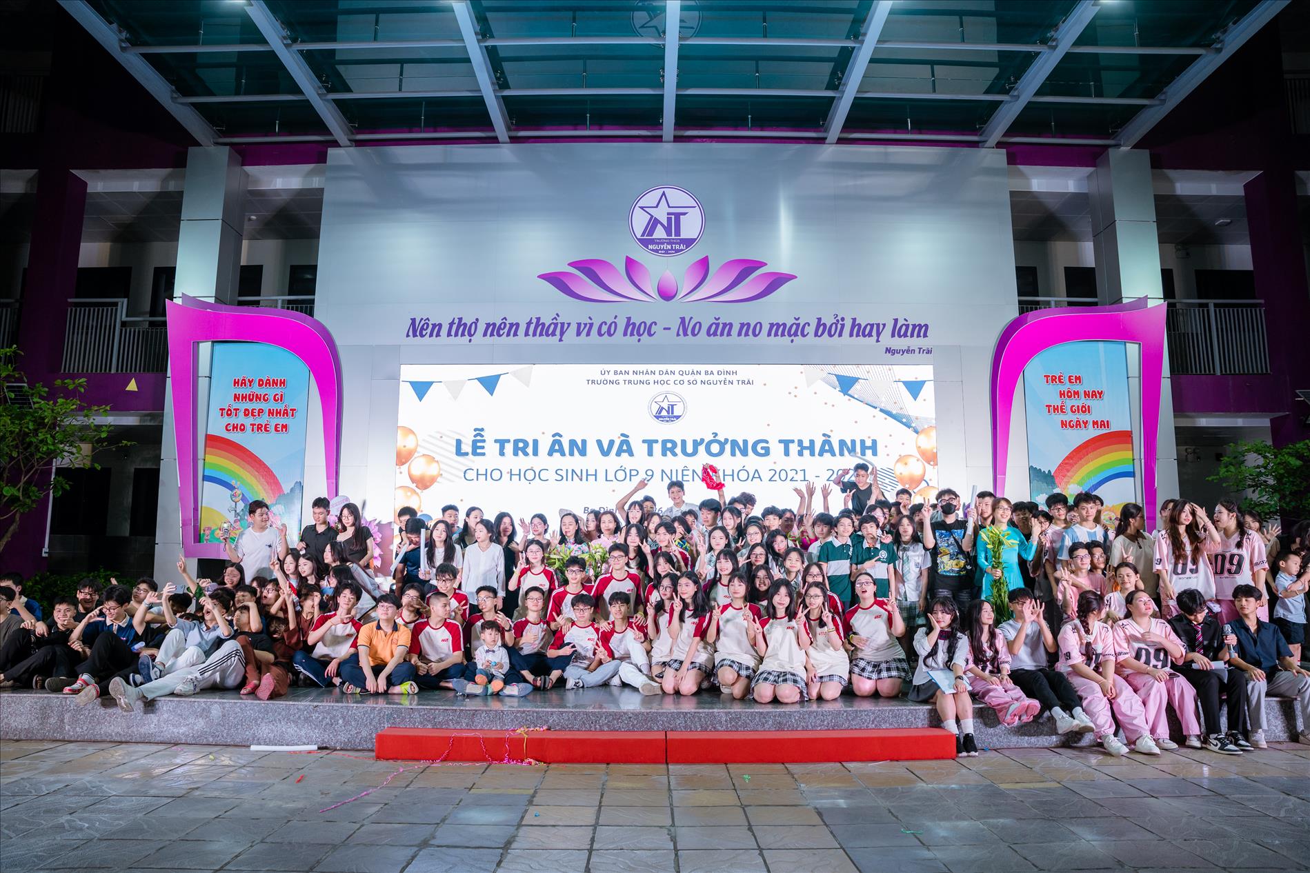 Gửi khối 9 của trường "Tím" – Bay cao nhé, những giấc mơ!