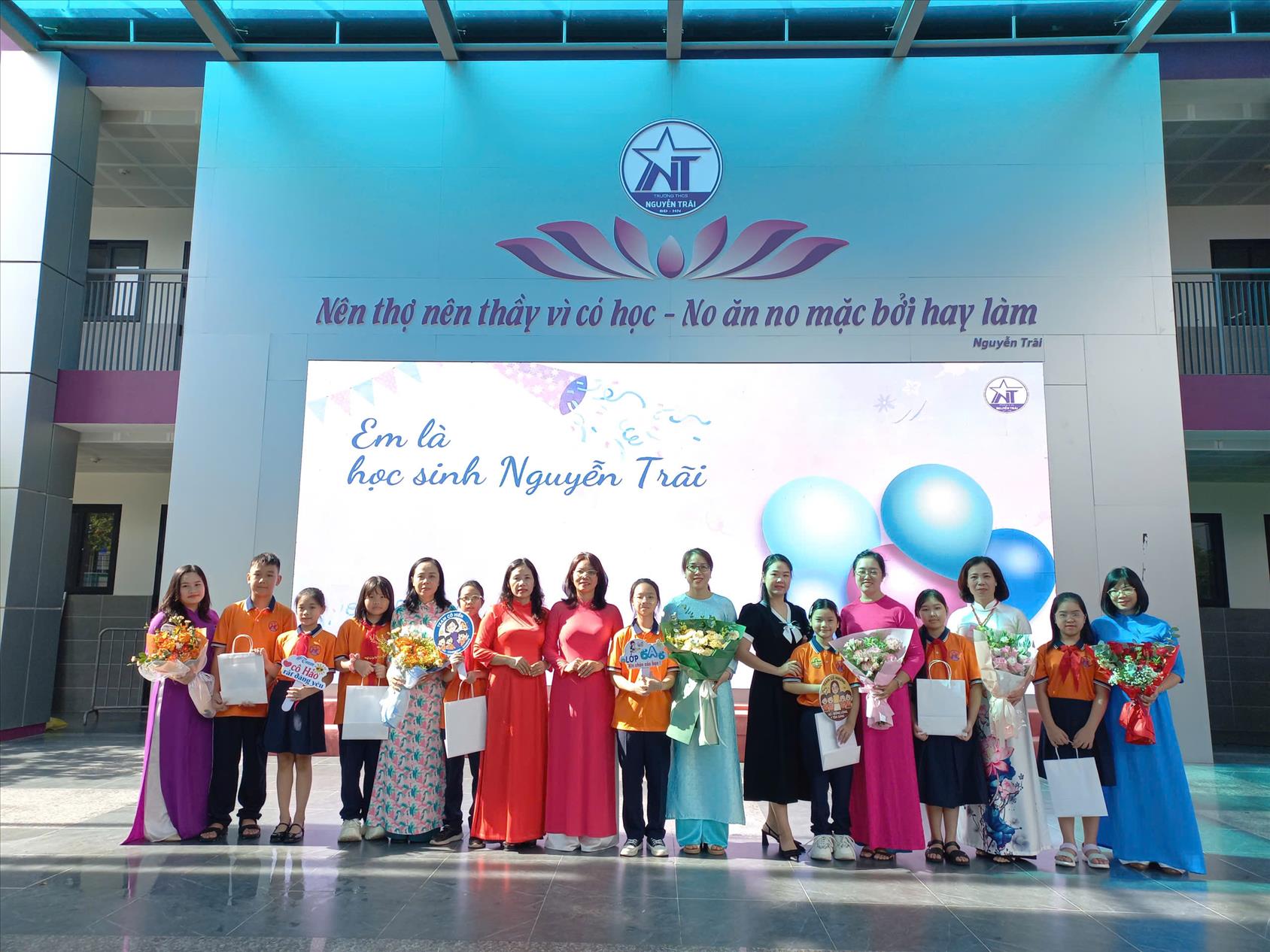 Vòng tay rộng mở chào đón học sinh lớp 6 – Năm học 2025 - 2026 tại Trường THCS Nguyễn Trãi