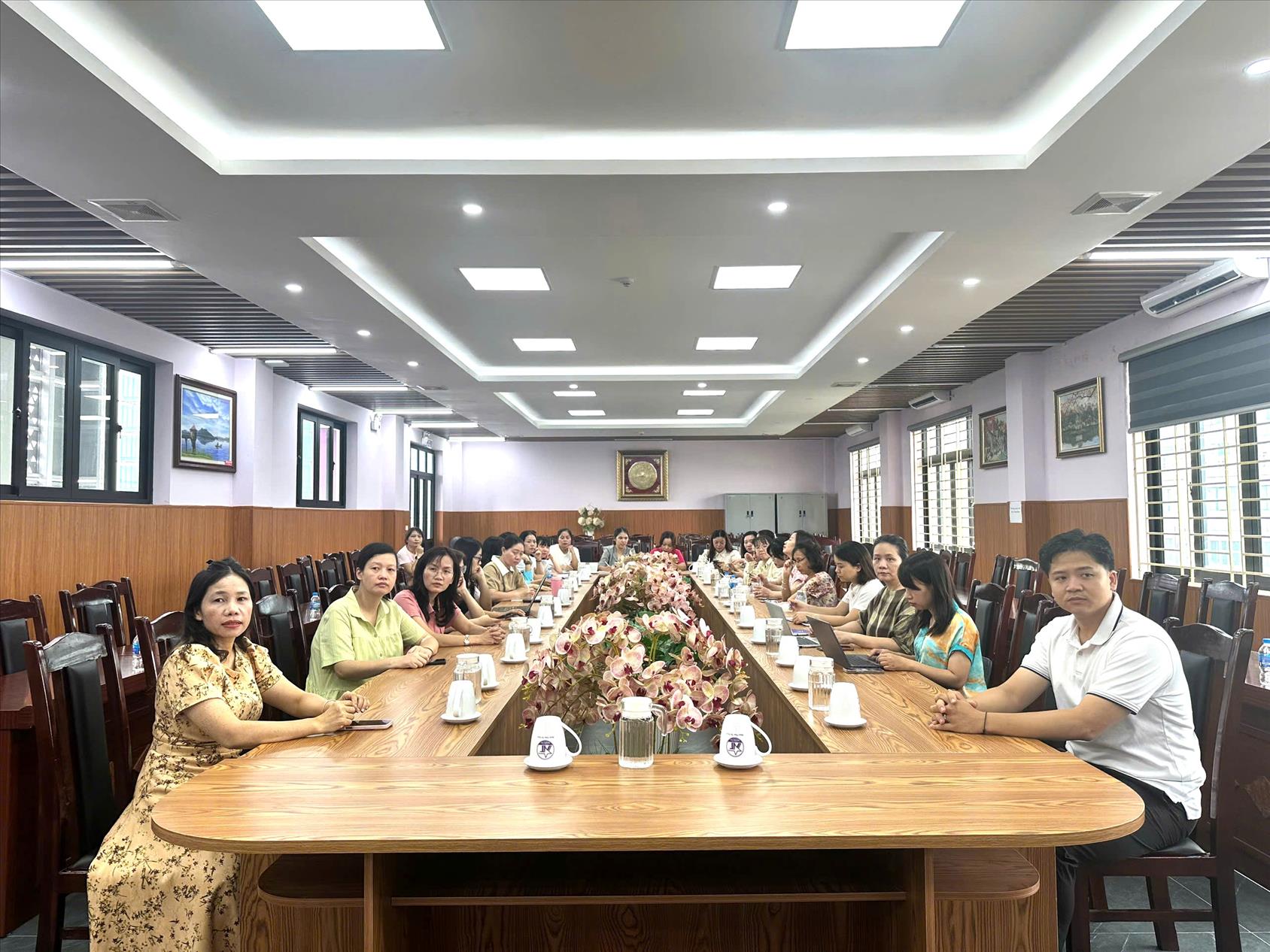 Trường THCS Nguyễn Trãi tổ chức hội nghị tập huấn triển khai phần mềm phổ cập giáo dục và xóa mù chữ