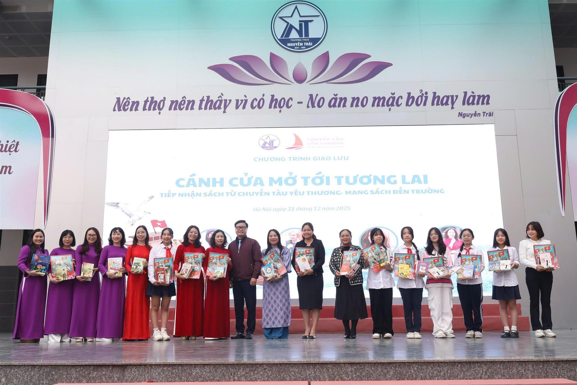 Khi những trang sách mở ra cánh cửa tương lai