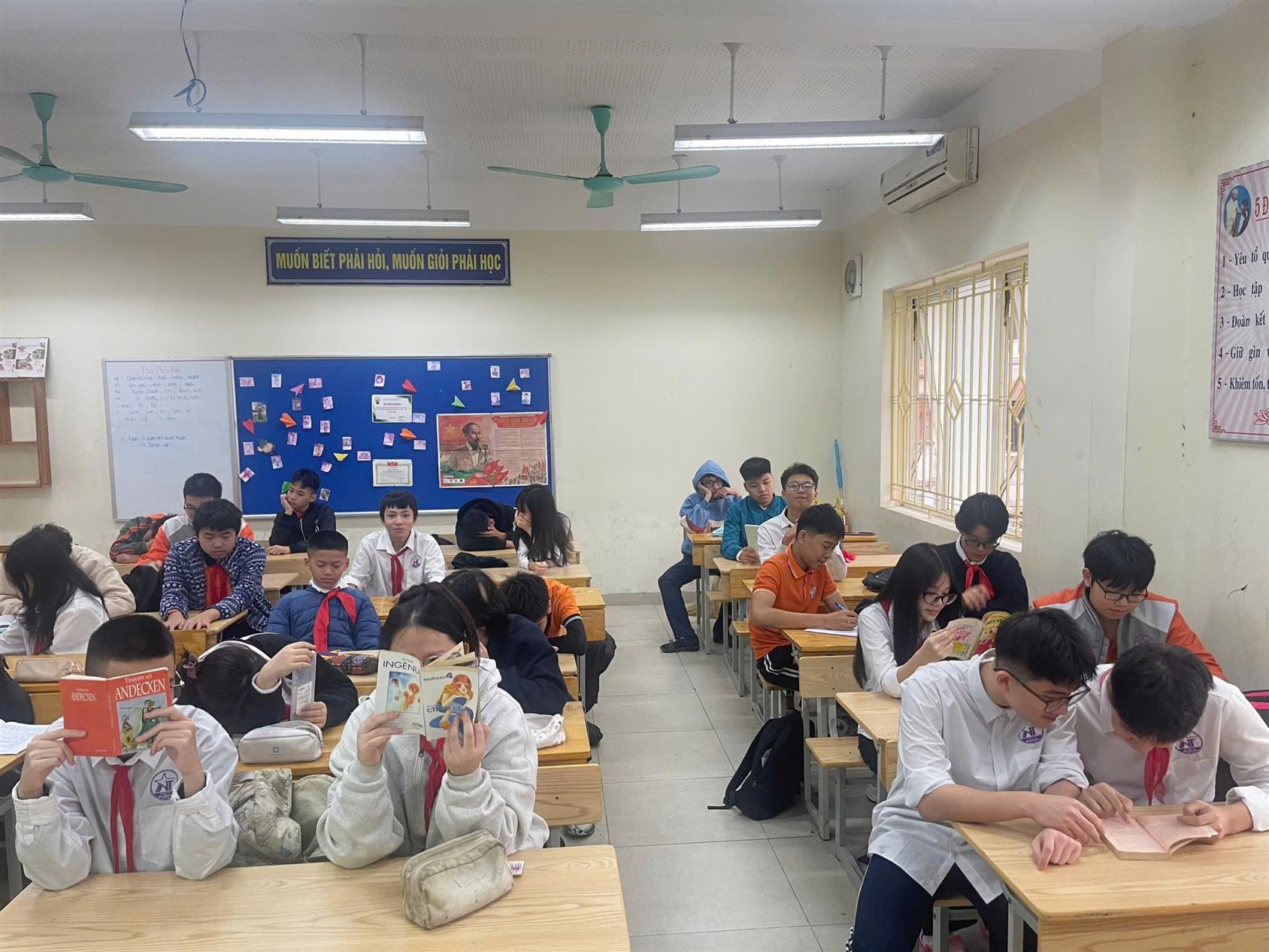 Góc nhỏ đọc sách của lớp 9A3