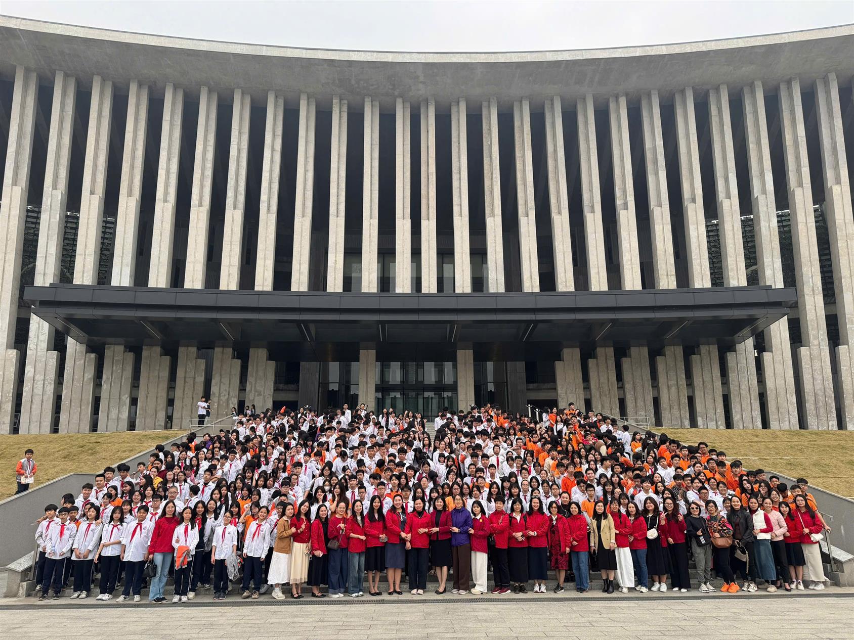 Chuyến đi thăm bảo tàng Lịch sử Quân sự