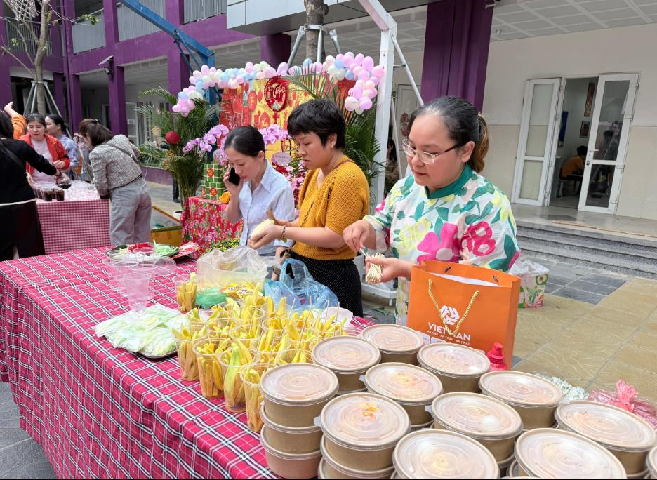 Hội chợ xuân 7A3