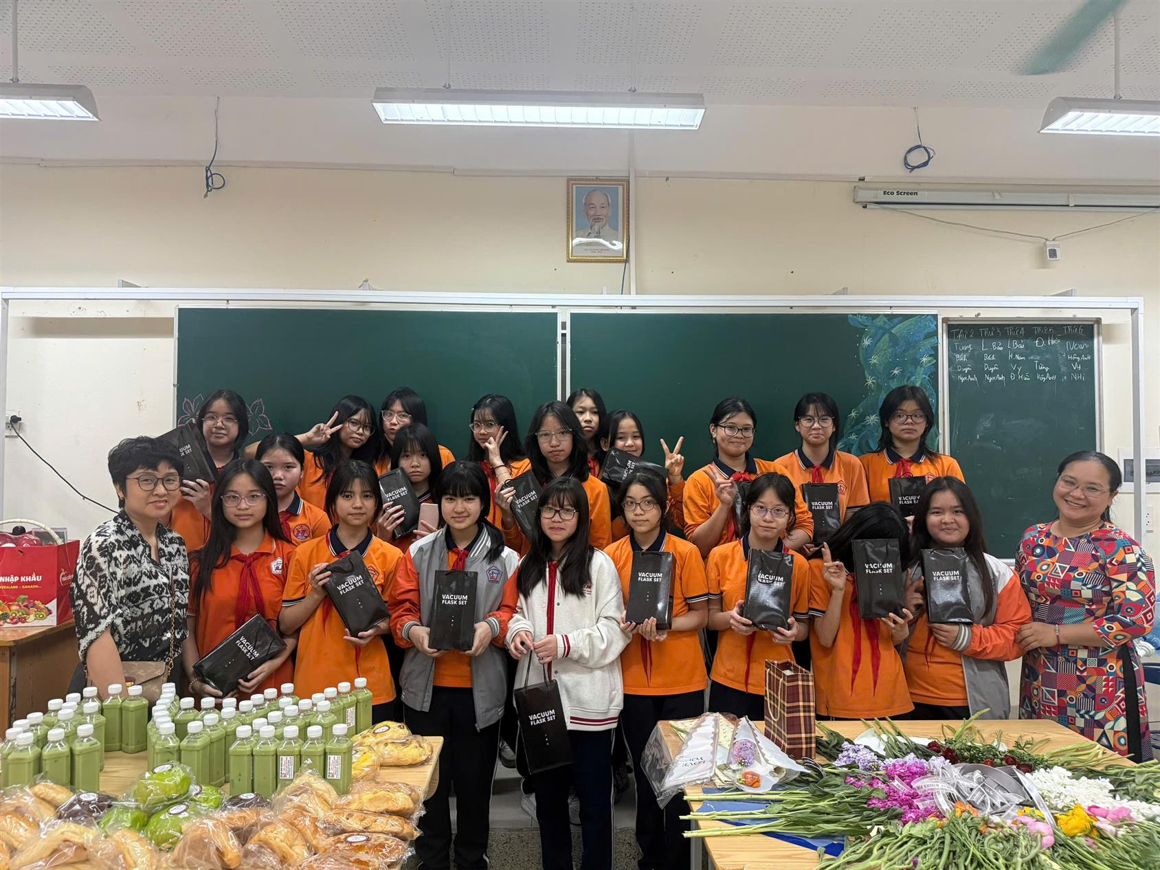 Khoảnh khắc đáng nhớ ngày 8/3 của 7A3